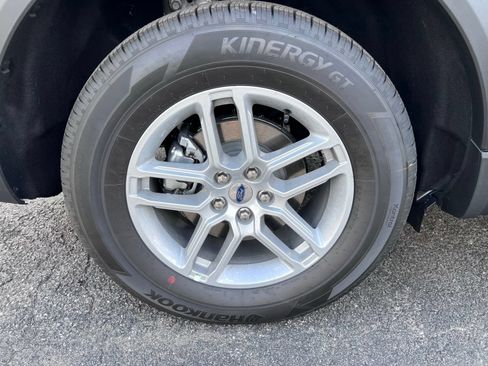 New 2026 Ford Explorer Active AWD/4WD image 18