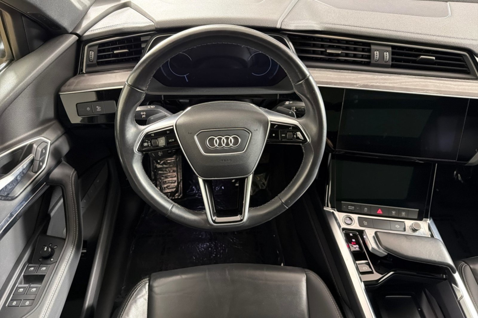 Used 2024 Audi Q8 e-tron Premium AWD/4WD image 13