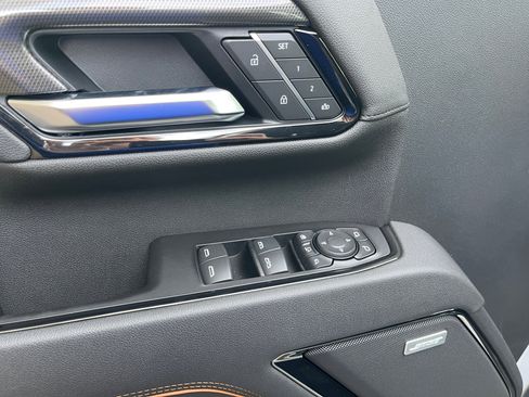 New 2026 GMC Sierra 2500 AT4 w/ Technology Package image 10