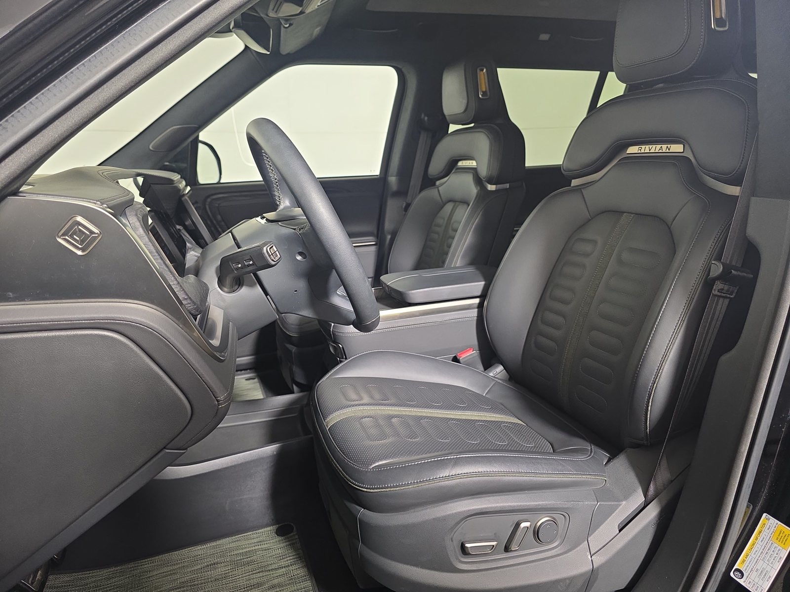 Used 2022 Rivian R1S Launch Edition Quad AWD/4WD image 20