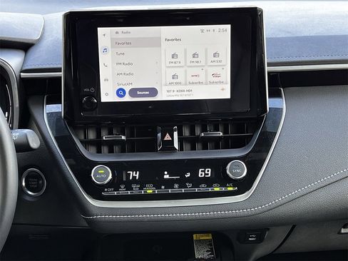 Used 2023 Toyota Corolla XSE image 15