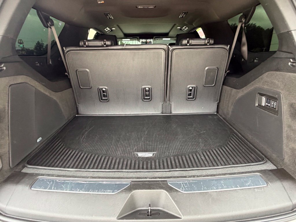 Used 2025 Cadillac Escalade ESV Sport w/ Touring Package AWD/4WD image 36