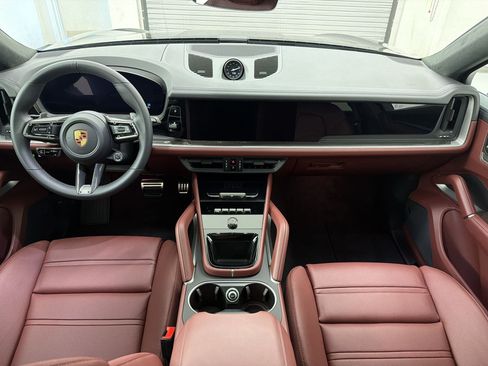 New 2026 Porsche Cayenne GTS AWD/4WD image 16