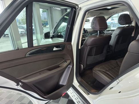 Used 2018 Mercedes-Benz GLE 350 4MATIC image 40