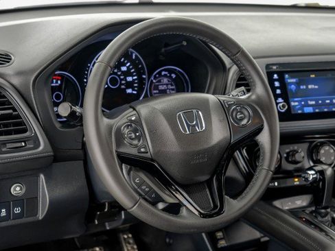 Used 2021 Honda HR-V Sport image 14