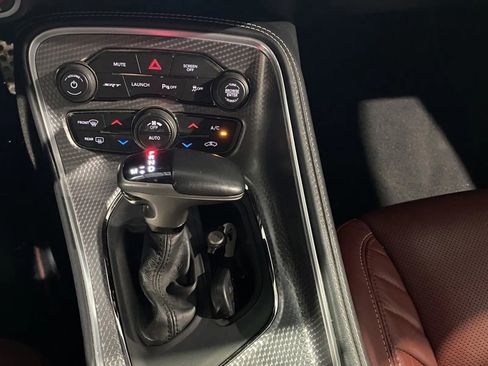 Used 2021 Dodge Challenger SRT Hellcat image 14