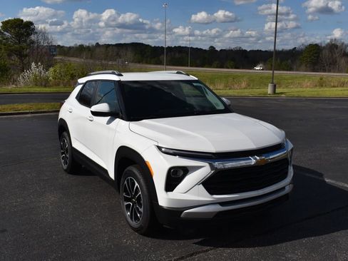 New 2026 Chevrolet TrailBlazer LT w/ Convenience Package image 1