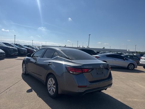 Used 2020 Nissan Sentra S image 14