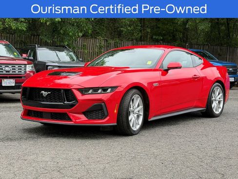 Used 2025 Ford Mustang GT Premium RWD image 3