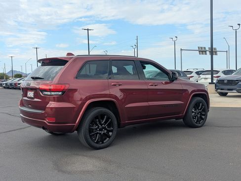 Used 2020 Jeep Grand Cherokee Altitude image 6