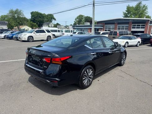 Used 2023 Nissan Altima 2.5 SV AWD/4WD image 6