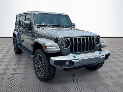 Used 2023 Jeep Wrangler Unlimited Sahara AWD/4WD image 4
