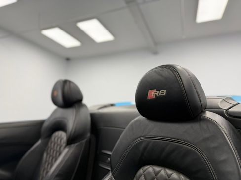 Used 2011 Audi R8 V10 image 59