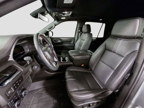 Used 2023 Chevrolet Tahoe RST w/ Luxury Package AWD/4WD image 16