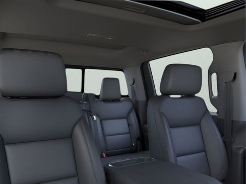 New 2026 Chevrolet Silverado 1500 LTZ w/ LTZ Premium Package AWD/4WD image 18