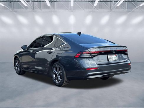 Used 2023 Honda Accord EX image 4