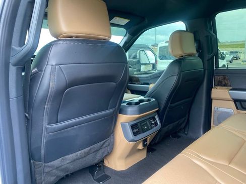 Used 2025 Ford F250 Lariat w/ Chrome Package AWD/4WD image 31