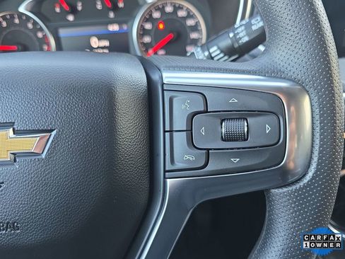 Used 2025 Chevrolet Blazer LT image 17