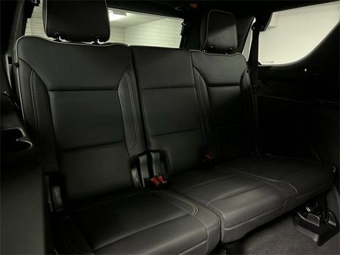 Certified 2023 GMC Yukon SLT w/ SLT Luxury Package image 28