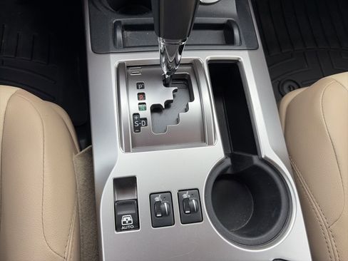 Used 2015 Toyota 4Runner SR5 Premium image 19