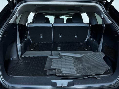 Used 2026 Toyota Highlander XLE AWD/4WD image 28