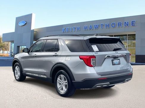 Certified 2024 Ford Explorer XLT w/ Equipment Group 202A image 4