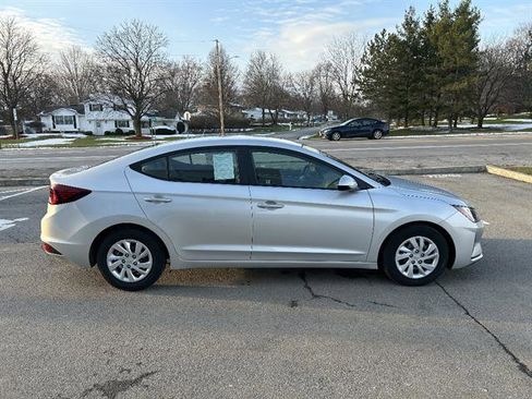 Used 2020 Hyundai Elantra SE image 6