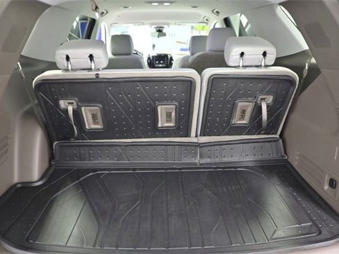 Used 2020 Chevrolet Traverse LT w/ LPO, Floor Liner Package image 15