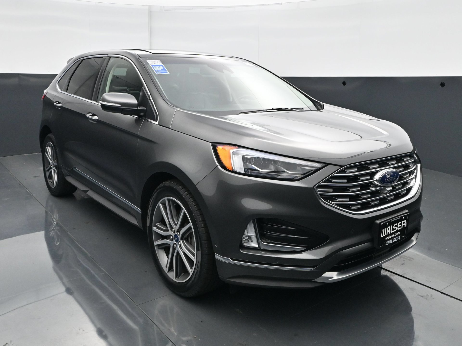 Used 2019 Ford Edge Titanium w/ Equipment Group 301A AWD/4WD image 11