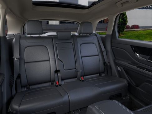 New 2025 Lincoln Corsair AWD w/ Equipment Group 101A image 11