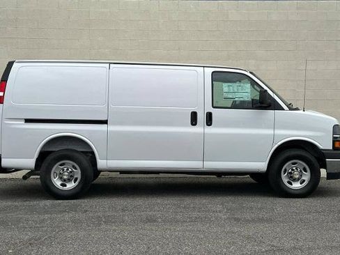 New 2026 Chevrolet Express 2500 w/ Driver Convenience Package RWD image 3