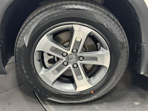 Certified 2024 Honda Pilot EX-L image 18