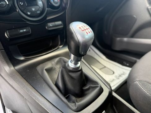 Used 2016 Ford Fiesta ST FWD image 23