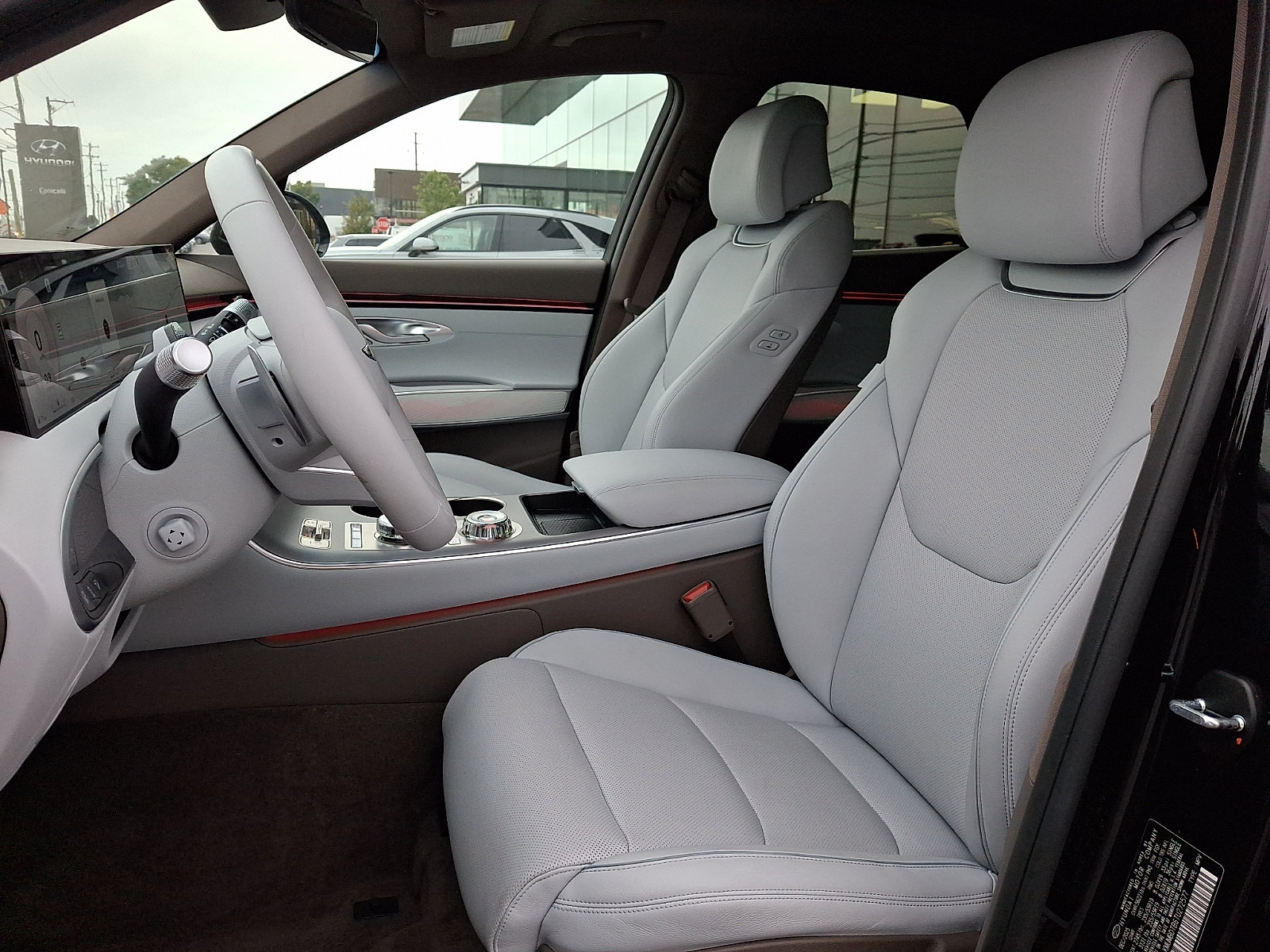 Certified 2026 Genesis GV70 2.5T Advanced AWD/4WD image 13