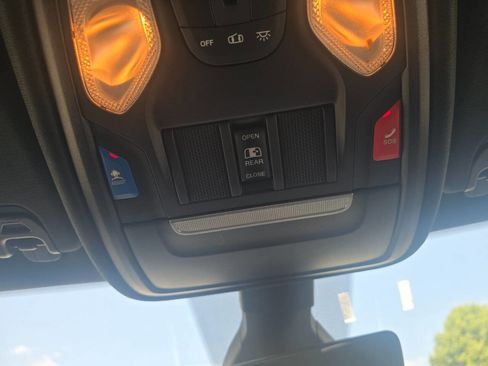 Used 2022 RAM 1500 Big Horn AWD/4WD image 49