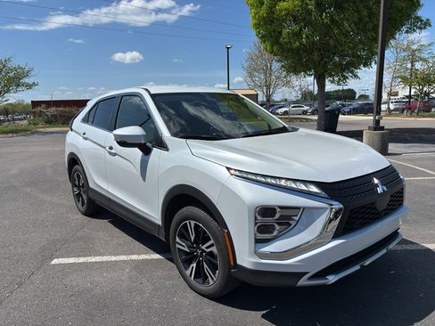 Used 2023 Mitsubishi Eclipse Cross AWD image 4