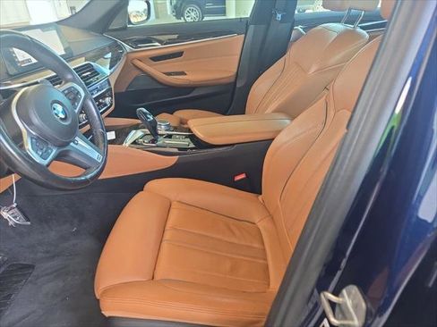 Used 2018 BMW M550i xDrive image 14