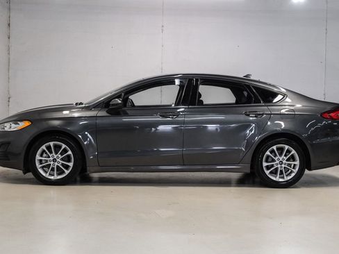 Used 2020 Ford Fusion SE image 10