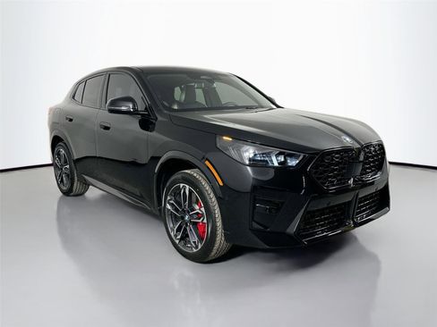 New 2026 BMW X2 xDrive28i AWD/4WD image 3