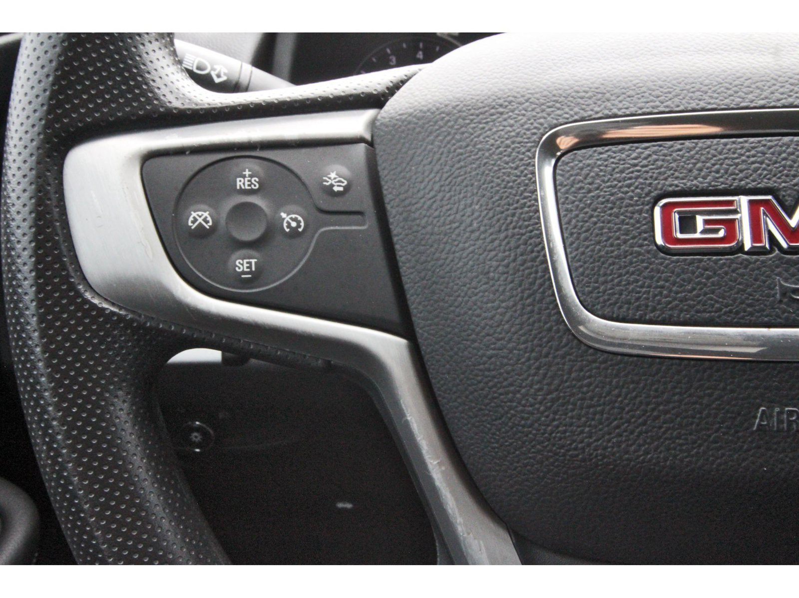 Used 2023 GMC Terrain SLE w/ Driver Convenience Package AWD/4WD image 19