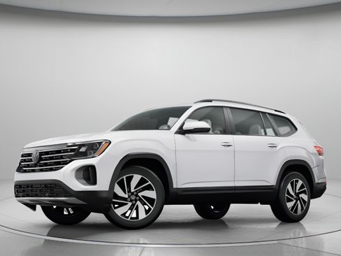 Used 2024 Volkswagen Atlas SE FWD image 1