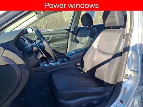 Used 2016 Nissan Altima 2.5 SR image 13