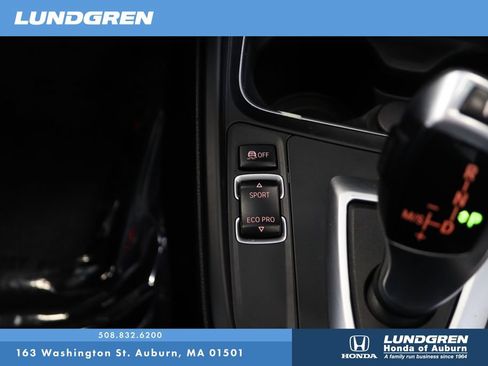 Used 2018 BMW 320i xDrive Sedan w/ Convenience Package AWD/4WD image 25