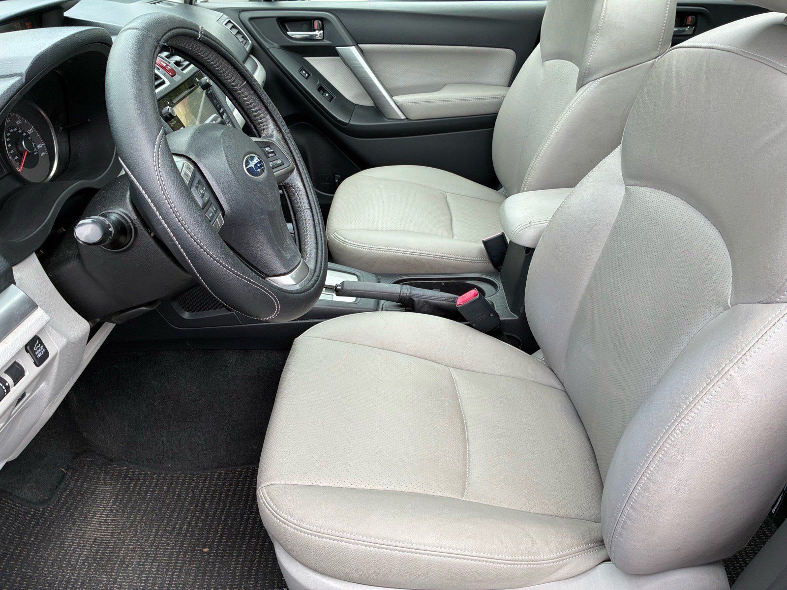 Used 2016 Subaru Forester 2.5i Limited AWD/4WD image 7