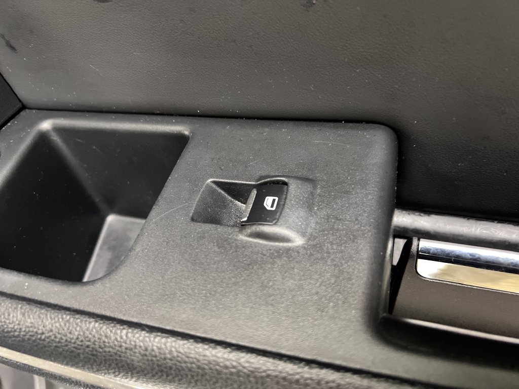 Used 2024 Ford Expedition XLT RWD image 29