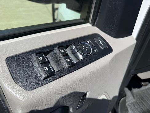 Used 2021 Ford F250 XLT w/ XLT Premium Package AWD/4WD image 21