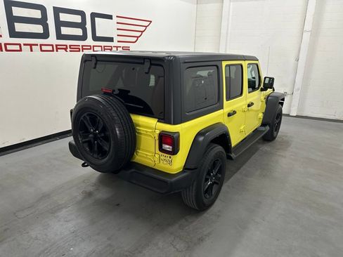 Used 2022 Jeep Wrangler Unlimited Sport AWD/4WD image 8