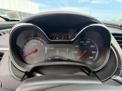 Used 2019 Chevrolet Impala LT w/ LT Convenience Package FWD image 14
