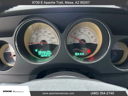 Used 2014 Dodge Challenger SXT image 36