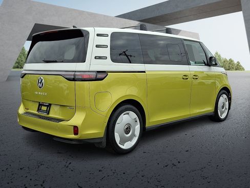 Used 2025 Volkswagen ID. Buzz 1st Edition image 6
